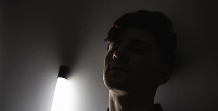 Image default