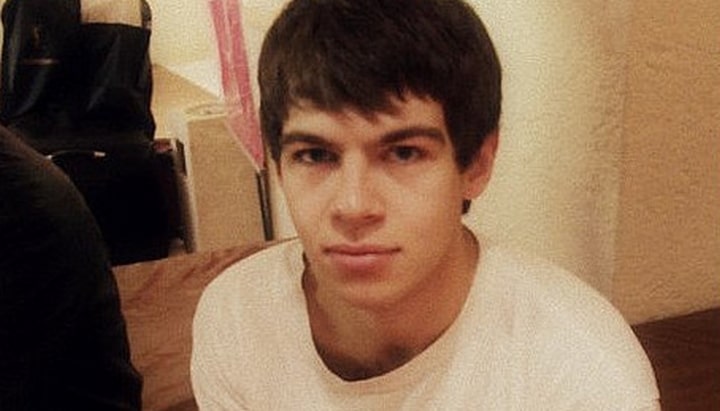 Image default